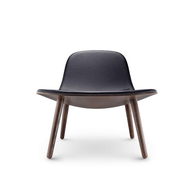 YUUGA lounge chair Oak smoked, leather black