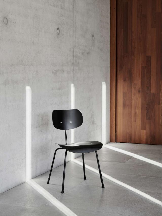 EIERMANN SE68 chair - stained Black/Black