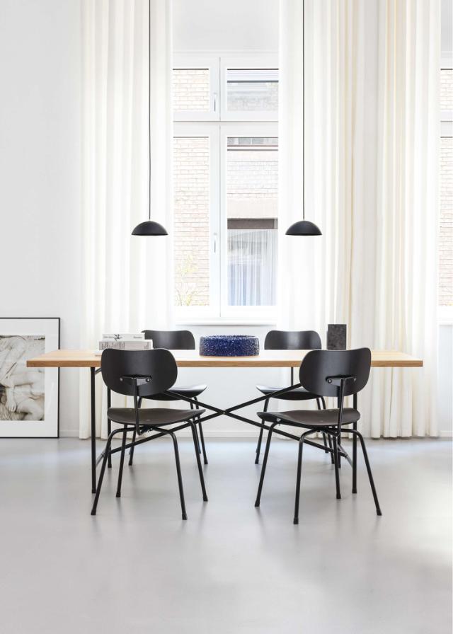 EIERMANN SE68 chair - stained Black/Black frame